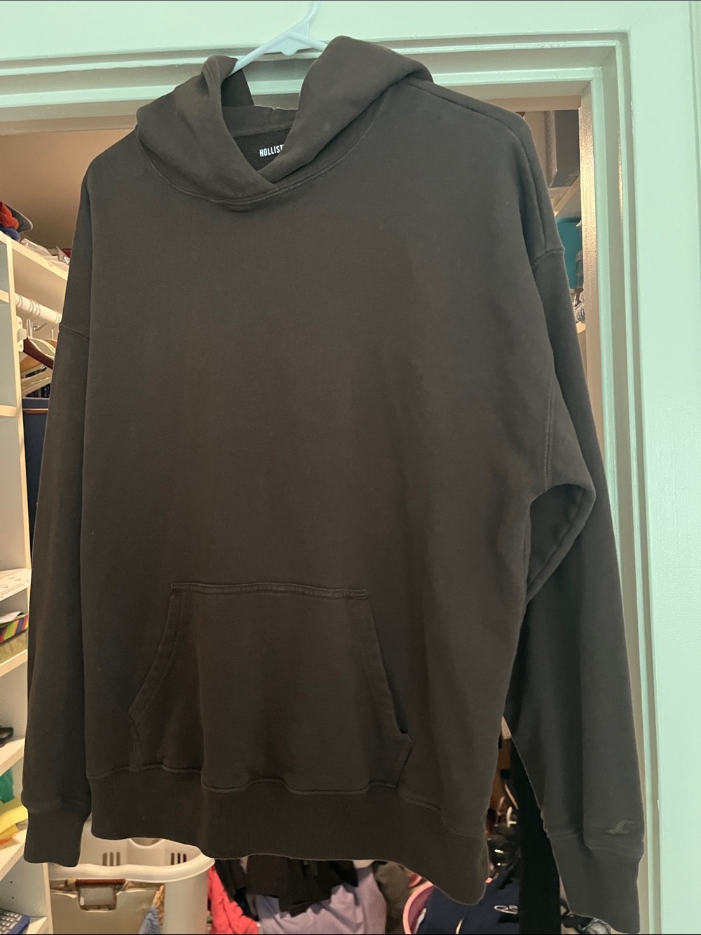Hollister Men's Brown Hoodie Shirt - Classic Pullover (Women’s Oversized)
